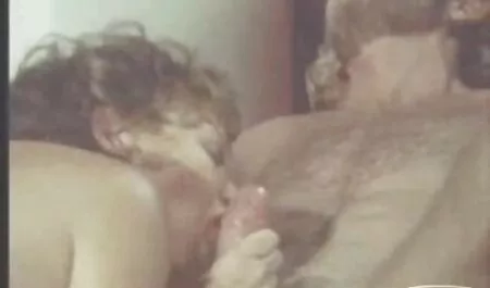 लॉकर रूम में दो सेक्सी मूवी बीपी वीडियो नगाड़े मस्ती करते हैं