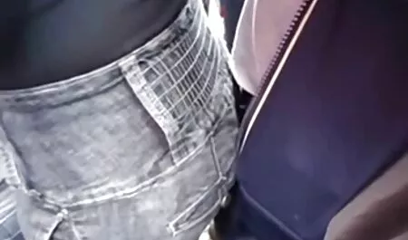 चमड़े के पतलून में एक दोस्त एक पूरी वेश्या की तरह उसकी पत्नी fucks। उसकी मोटी डिक इस कुतिया के सेक्सी फिल्म हिंदी मूवी सेक्सी फिल्म सभी छेद में मुश्किल से प्रवेश करती है, उसे दर्द और खुशी दे रही है