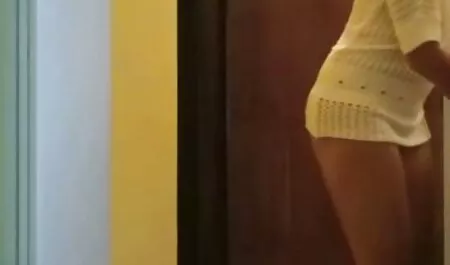 संचिका श्यामला भावुक आदमी के साथ विभिन्न पदों में एक गंजा आदमी के साथ fucks। वह अपने डिक बेकार है, और हिंदी में सेक्सी वीडियो फुल मूवी वह उसे परिपक्व रसदार बिल्ली चाट!